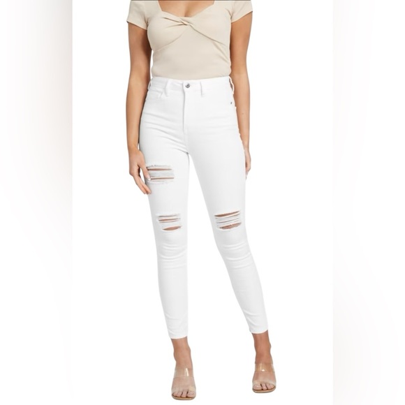 Guess Women's High Rise Tapered Slim Distressed White Jeans with raw hem Size 32 - Picture 1 of 6